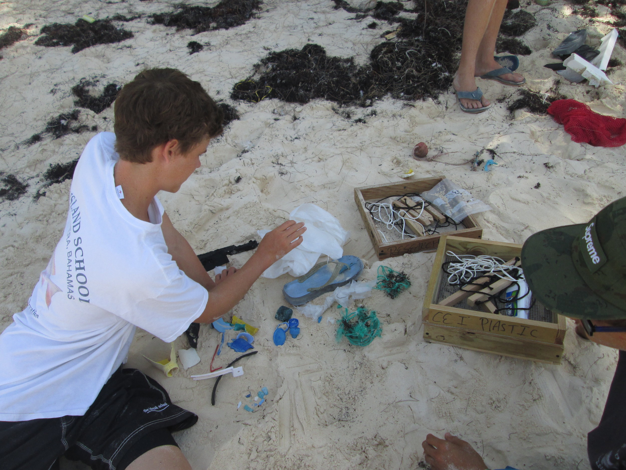 IS students beach plastic survey