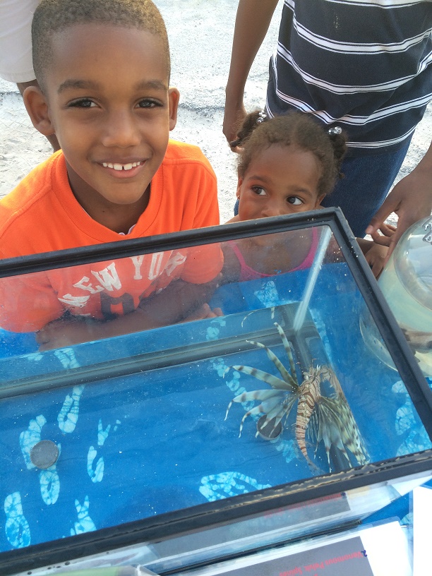 Kids come face to face with the invasive lionfish