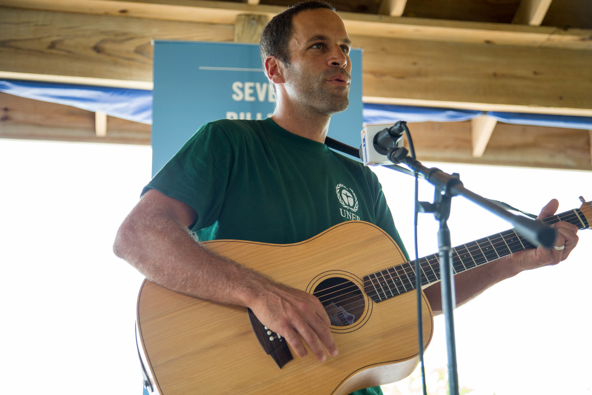  Musician Jack Johnson plays a few songs at the UNEP Designation where he was recognized as a Goodwill Ambassador.